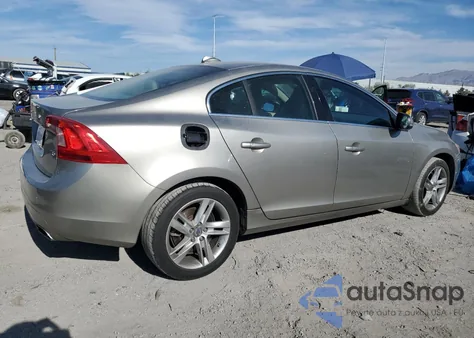 2014 Volvo S60 T5 из США, поврежденный, VIN YV1612FS0E2298065